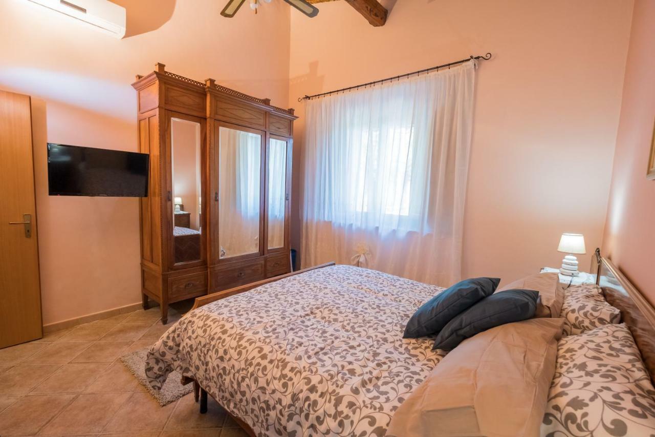 Villa Marinella Аугуста Екстер'єр фото
